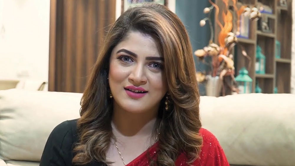 আমি বরাবরই খুব ইমোশনাল: শ্রাবন্তী