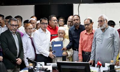 ৩০০৩ টাকায় ৩ মসজিদ-মন্দিরকে জায়গা দিল রেলওয়ে