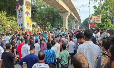 ডাকসু নির্বাচন ঘিরে ঢাবি এলাকায় জনসমাগম, বাড়ছে উদ্বেগ