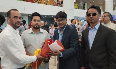 মালয়েশিয়া গেলেন এনসিপি আহ্বায়ক নাহিদ ইসলাম