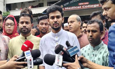 নুরের ওপর হামলার দায়িত্ব সরকারকে নিতে হবে: উপদেষ্টা আসিফ