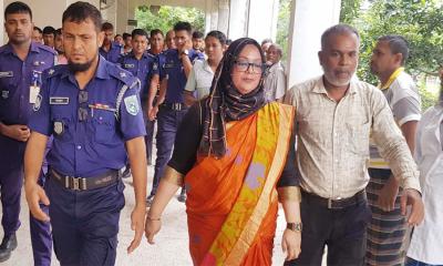 কুড়িগ্রামের সাবেক ডিসি সুলতানাকে বরখাস্ত করে প্রজ্ঞাপন