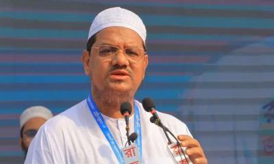 পালায় না বললেও জনরোষে পালাতে বাধ্য হয়েছে: চরমোনাই পীর