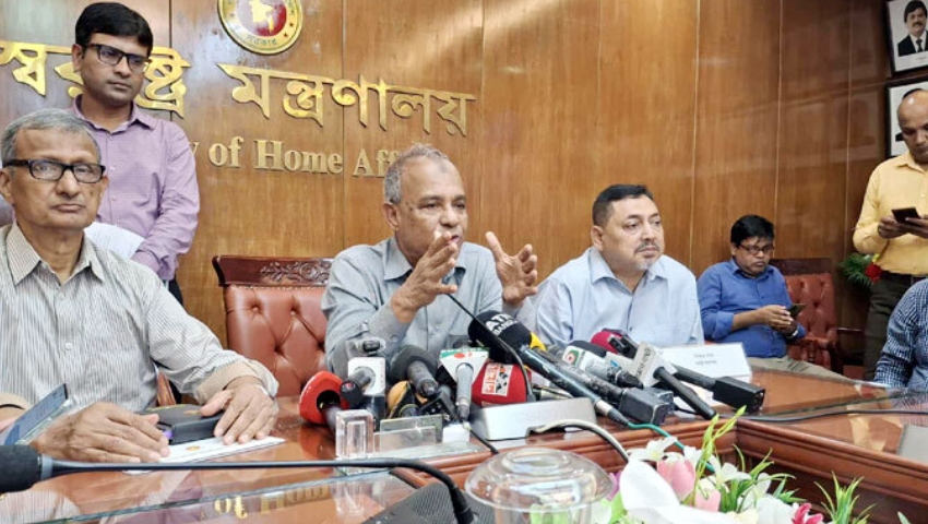 তফসিলের আগে লটারির মাধ্যমে এসপি-ওসিদের বদলি: স্বরাষ্ট্র উপদেষ্টা